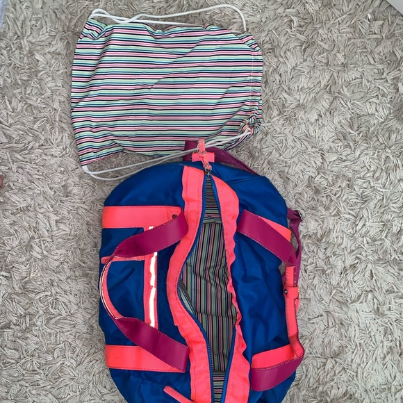 Ivivva Athletica Lululemon Duffle Bag - Picture 3 of 9